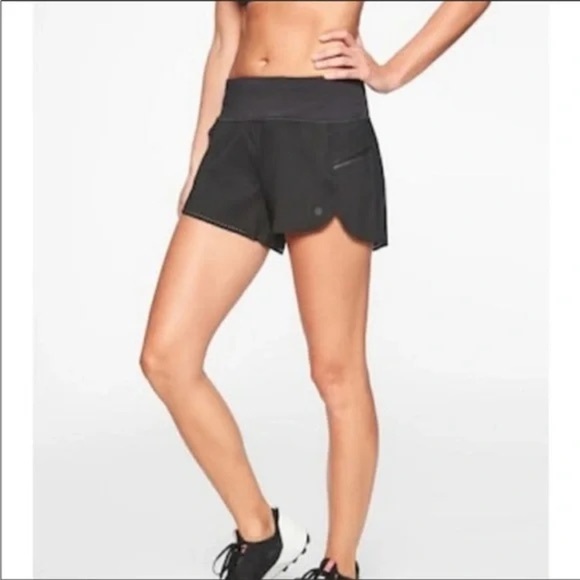 Athleta Black 4” Laser Run 2 in 1 Shorts 210266 - Picture 1 of 11